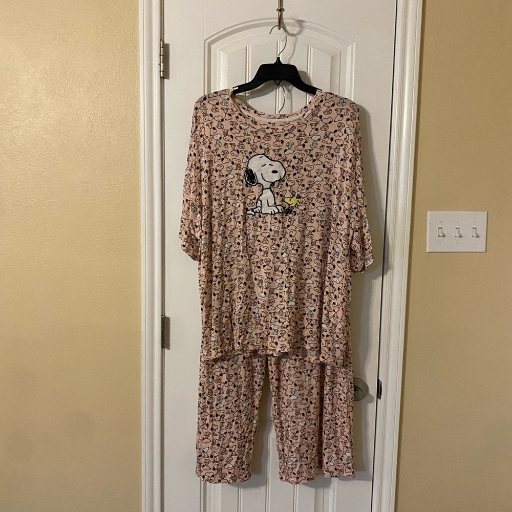Women's XL Peanuts pajama set